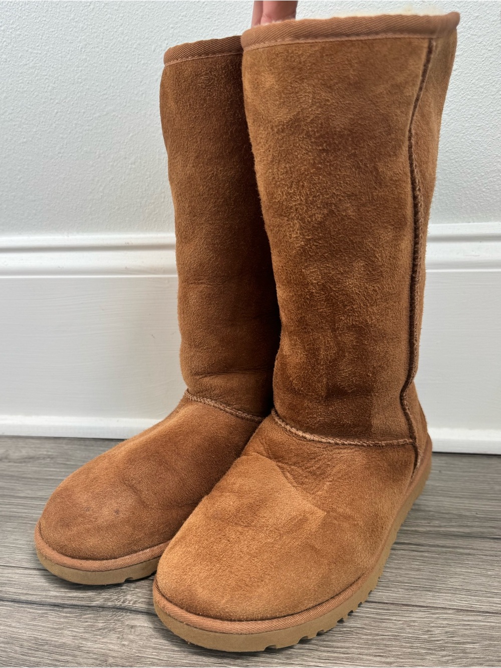 UGG Australia Classic Tall Sheepskin Suede Boots Chestnut 6
